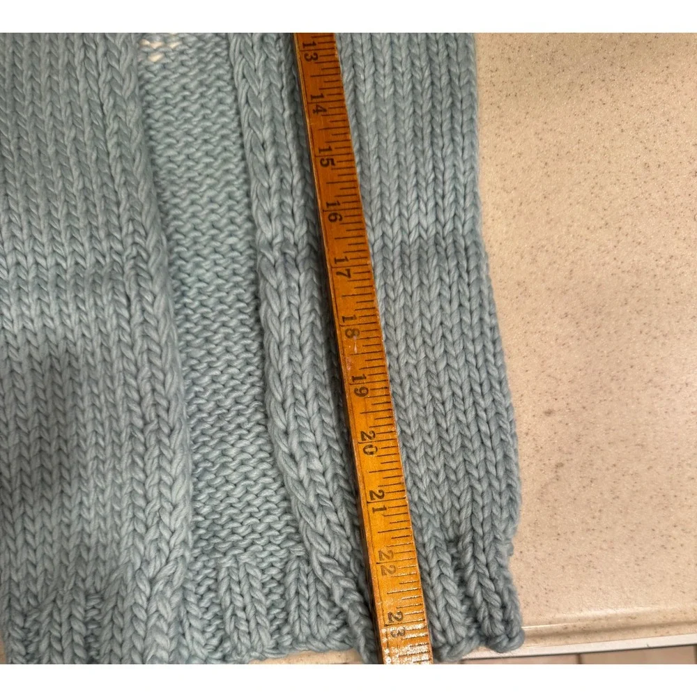 Huggalugs hi. Hand Knit Blanket 18x24